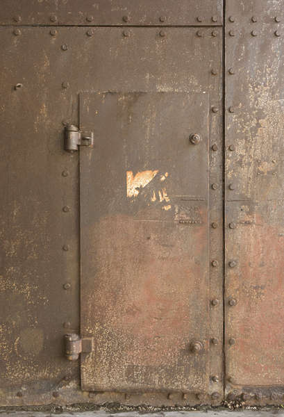 DoorsMetalCovers0014 - Free Background Texture - door metal rust bunker